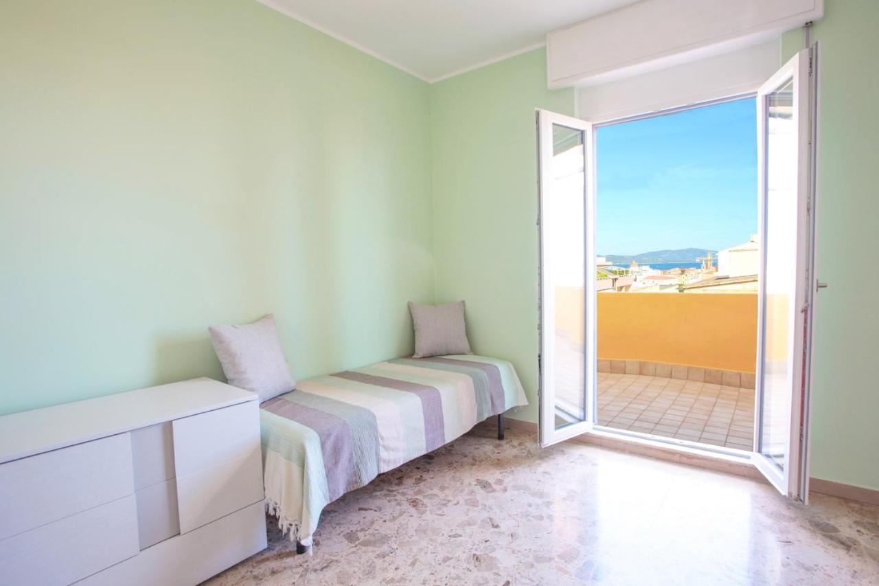 Attico Alice Apartment Alghero Bagian luar foto
